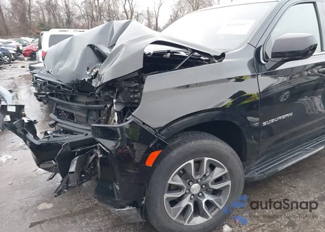 2021 Chevrolet Suburban 2Wd Ls z USA, uszkodzony, nr VIN 1GNSCBKD7MR483006